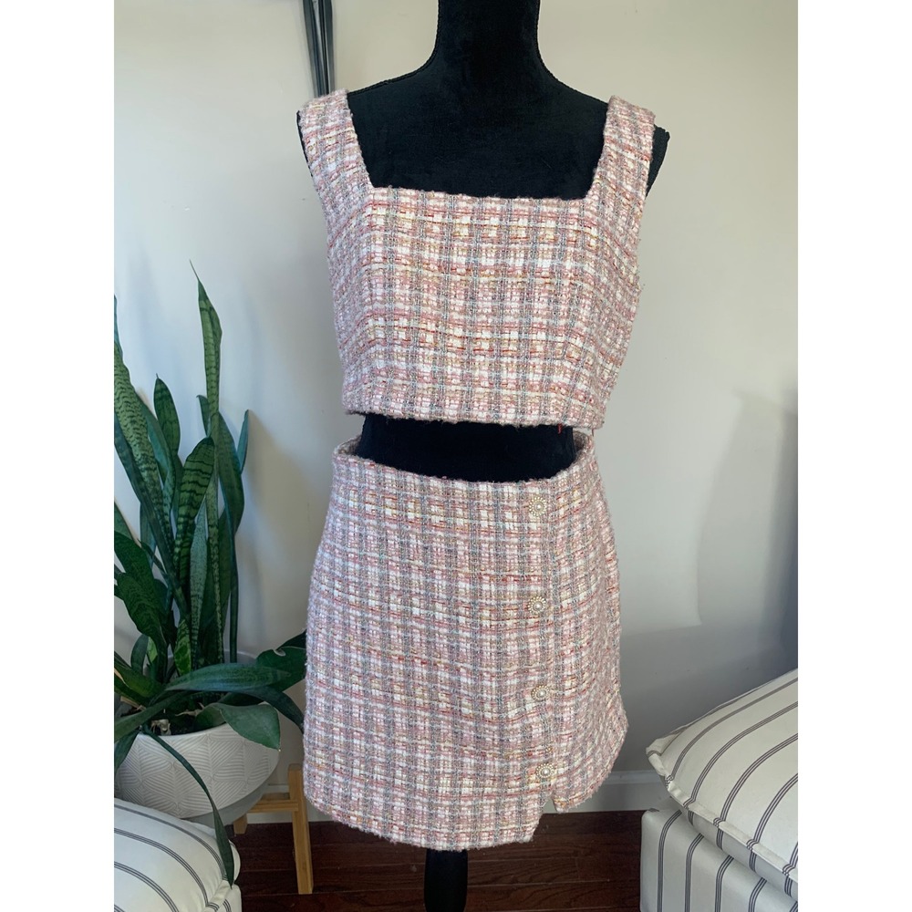 House of Harlow 1960 Pixie Dust Pink 2 Piece Crop Top Mini Skirt Pearl Button S - Picture 3 of 16